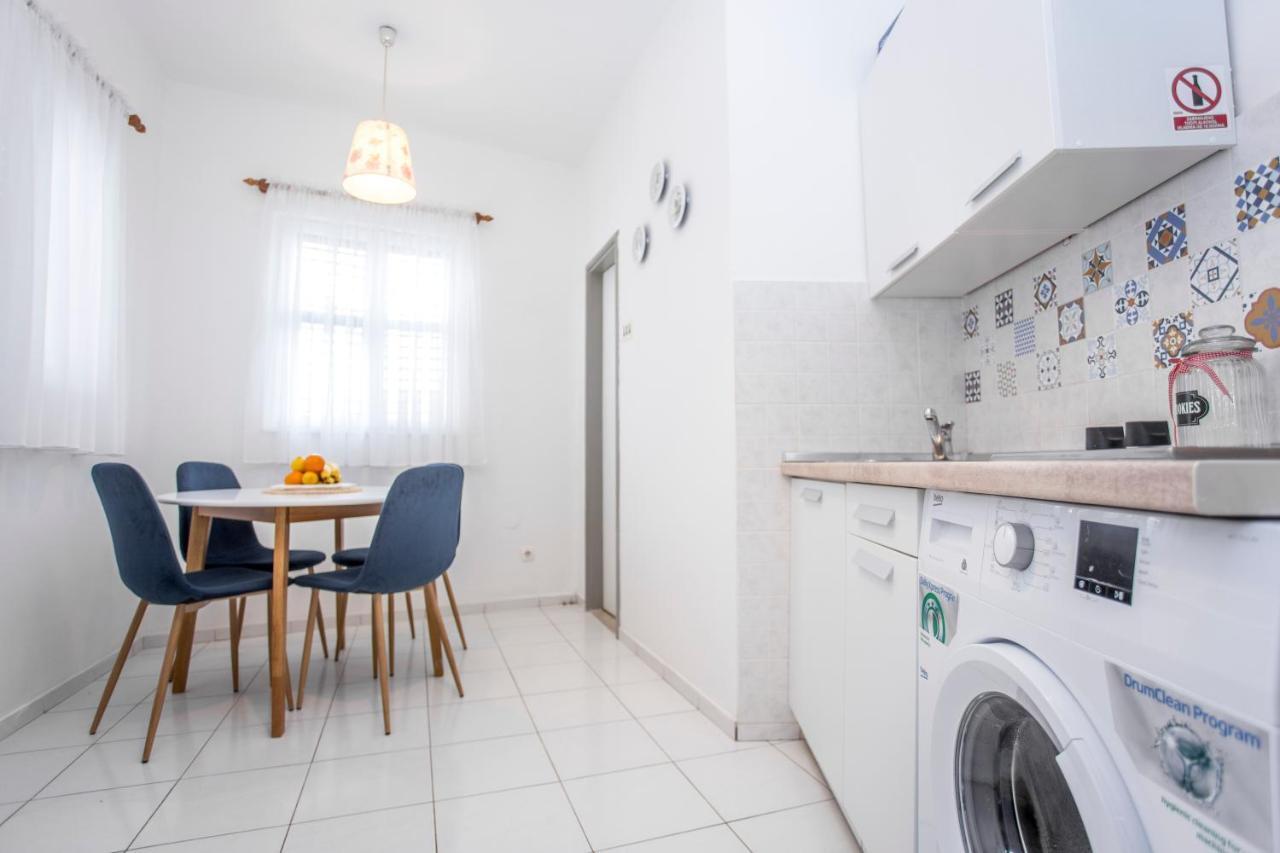 Apartment'S Dalmatia Šibenik Exterior foto